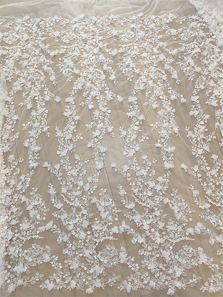 Ivory 3D Floral Hand Beaded La - Embellish Craft avaliação e preço